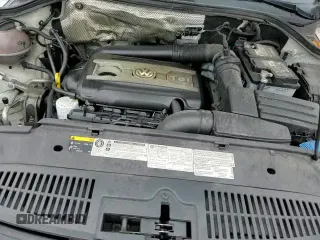 ✅ 2017 Volkswagen Tiguan S • VIN: WVGBV7AX7HW513393 • Lot: 84759025. Wystawiony na Copart z przebiegiem 119 871 mil. Bezpłatny archiwum sprzedaży aukcyjnych z USA i szczegółowy raport historii pojazdu na DreamBid. Zdjęcie 13.