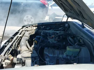 ✅ 1995 Toyota Pickup • VIN: JT4RN81A9S5205546 • Lot: 42827667. Wystawiony na IAAI z przebiegiem 220 508 mil. Bezpłatny archiwum sprzedaży aukcyjnych z USA i szczegółowy raport historii pojazdu na DreamBid. Zdjęcie 14.