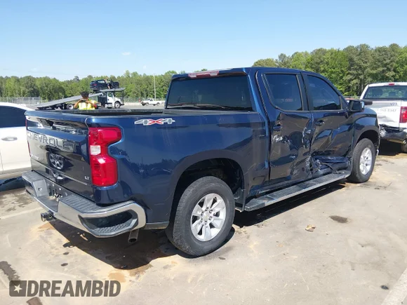 ✅ 2020 Chevrolet Silverado 1500 LT • VIN: 3GCUYDEDXLG407823 • Лот: 44945992. Опубліковано раніше на IAAI з пробігом 166 828 миль. Безкоштовний доступ до архіву аукціонних продажів зі США та докладний звіт про історію автомобіля на DreamBid. Зображення 4.