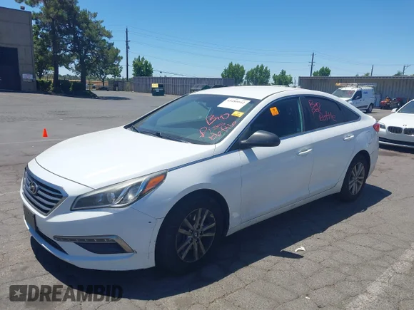 ✅ 2015 Hyundai Sonata SE • VIN: 5NPE24AF0FH004412 • Lot: 45480042. Wystawiony na IAAI z przebiegiem 175 115 mil. Bezpłatny archiwum sprzedaży aukcyjnych z USA i szczegółowy raport historii pojazdu na DreamBid. Zdjęcie 6.