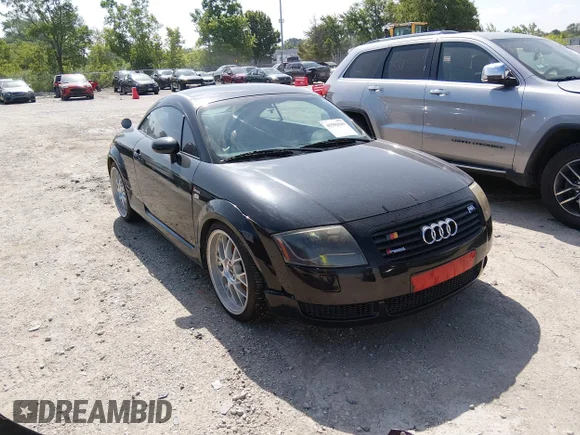 ✅ 2002 Audi TT • VIN: TRUWT28N921015354 • Лот: 45502949. Опубліковано раніше на IAAI з пробігом 176 469 миль. Безкоштовний доступ до архіву аукціонних продажів зі США та докладний звіт про історію автомобіля на DreamBid. Зображення 1.