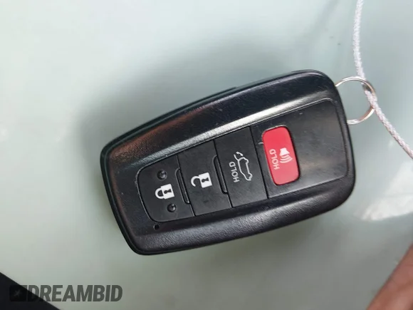 ✅ 2021 Toyota RAV4 XLE Premium • VIN: 2T3C1RFV3MW143849 • Lot: 45222576. Wystawiony na IAAI z przebiegiem 75 188 mil. Bezpłatny archiwum sprzedaży aukcyjnych z USA i szczegółowy raport historii pojazdu na DreamBid. Zdjęcie 11.