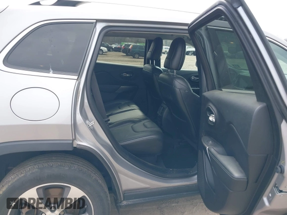 ✅ 2020 Jeep Cherokee Limited • VIN: 1C4PJMDX8LD520809 • Lot: 44571710. Wystawiony na IAAI z przebiegiem 64 222 mil. Bezpłatny archiwum sprzedaży aukcyjnych z USA i szczegółowy raport historii pojazdu na DreamBid. Zdjęcie 8.