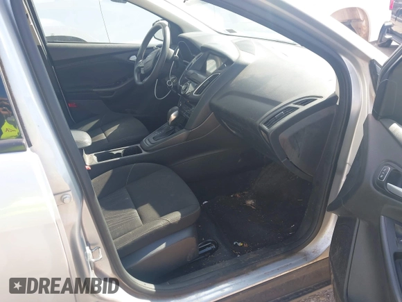 ✅ 2017 Ford Focus SEL • VIN: 1FADP3H26HL231988 • Lot: 44599533. Wystawiony na IAAI z przebiegiem 177 407 mil. Bezpłatny archiwum sprzedaży aukcyjnych z USA i szczegółowy raport historii pojazdu na DreamBid. Zdjęcie 5.