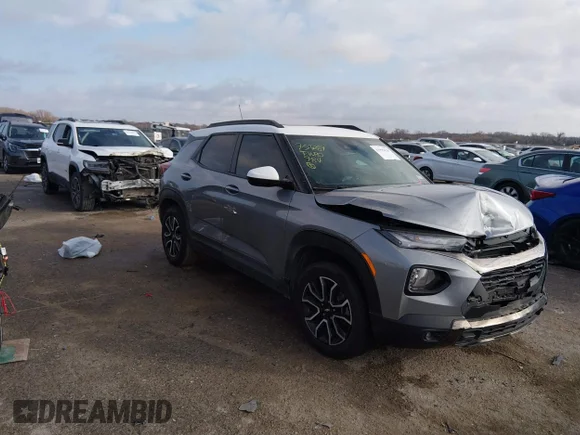 ✅ 2023 Chevrolet TrailBlazer ACTIV • VIN: KL79MVSL3PB190114 • Lot: 43999428. Wystawiony na IAAI z przebiegiem 37 215 mil. Bezpłatny archiwum sprzedaży aukcyjnych z USA i szczegółowy raport historii pojazdu na DreamBid. Zdjęcie 1.