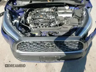 ✅ 2024 Toyota Corolla Cross XLE • VIN: 7MUDAABG6RV094383 • Lot: 90569075. Wystawiony na Copart z przebiegiem 44 825 mil. Bezpłatny archiwum sprzedaży aukcyjnych z USA i szczegółowy raport historii pojazdu na DreamBid. Zdjęcie 16.