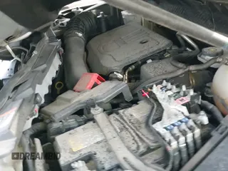 ✅ 2022 GMC Acadia SLE • VIN: 1GKKNKL48NZ121922 • Lot: 42479951. Wystawiony na IAAI z przebiegiem 93 447 mil. Bezpłatny archiwum sprzedaży aukcyjnych z USA i szczegółowy raport historii pojazdu na DreamBid. Zdjęcie 19.