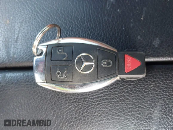 ✅ 2017 Mercedes-Benz C 300 • VIN: WDDWJ4JB5HF517601 • Lot: 44318417. Listed on IAAI with 82,503 mi. Free auction sales archive from the USA and detailed vehicle history report at DreamBid. Image 11.