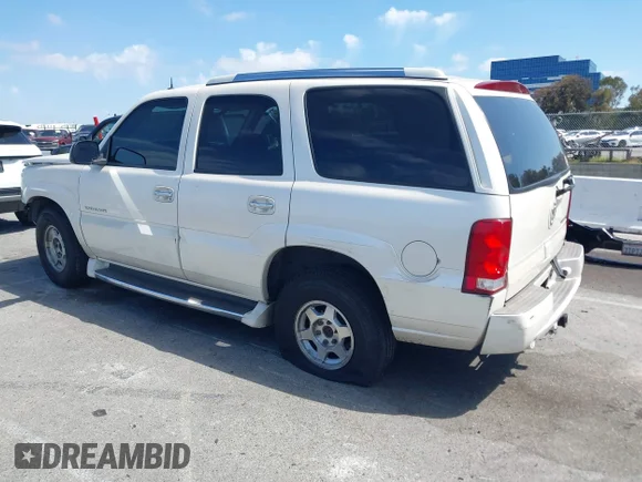 ✅ 2004 Cadillac Escalade • VIN: 1GYEK63N54R180355 • Lot: 42173840. Wystawiony na IAAI z przebiegiem 146 376 mil. Bezpłatny archiwum sprzedaży aukcyjnych z USA i szczegółowy raport historii pojazdu na DreamBid. Zdjęcie 3.