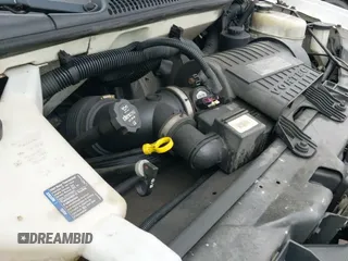 ✅ 2014 GMC Savana Cargo • VIN: 1GTW7FCA9E1912611 • Lot: 42241925. Wystawiony na IAAI z przebiegiem 260 979 mil. Bezpłatny archiwum sprzedaży aukcyjnych z USA i szczegółowy raport historii pojazdu na DreamBid. Zdjęcie 19.