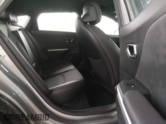 ✅ 2025 Kia K4 GT-Line • VIN: 3KPFW4DE5SE175313 • Lot: 44510900. Wystawiony na IAAI z przebiegiem Nie podano. Bezpłatny archiwum sprzedaży aukcyjnych z USA i szczegółowy raport historii pojazdu na DreamBid. Zdjęcie 8.