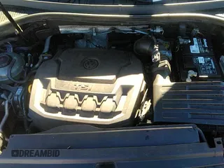 ✅ 2018 Volkswagen Tiguan SEL • VIN: 3VV3B7AX9JM121380 • Лот: 43466460. Опубликован ранее на IAAI с пробегом 165 516 миль. Бесплатный доступ к архиву аукционных продаж из США и подробный отчёт об истории автомобиля на DreamBid. Изображение 19.