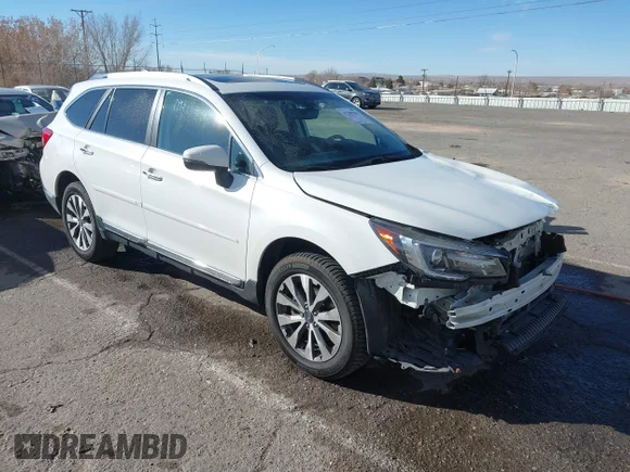 ✅ 2018 Subaru Outback Touring • VIN: 4S4BSETC5J3263635 • Лот: 41209281. Опубліковано раніше на IAAI з пробігом 60 003 миль. Безкоштовний доступ до архіву аукціонних продажів зі США та докладний звіт про історію автомобіля на DreamBid. Зображення 1.