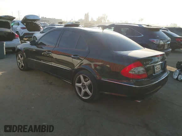 ✅ 2009 Mercedes-Benz E 350 Luxury • VIN: WDBUF87X89B437732 • Lot: 43929385. Wystawiony na IAAI z przebiegiem 113 152 mil. Bezpłatny archiwum sprzedaży aukcyjnych z USA i szczegółowy raport historii pojazdu na DreamBid. Zdjęcie 3.