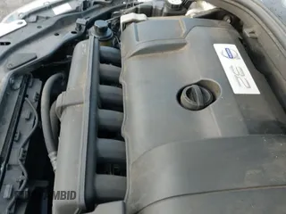 ✅ 2014 Volvo XC60 3.2L • VIN: YV4940DZ3E2508489 • Lot: 41176036. Listed on IAAI with 122,653 mi. Free auction sales archive from the USA and detailed vehicle history report at DreamBid. Image 19.