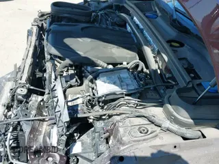 ✅ 2024 Porsche Macan • VIN: WP1AA2A55RLB10527 • Lot: 41994396. Listed on IAAI with 6,779 mi. Free auction sales archive from the USA and detailed vehicle history report at DreamBid. Image 20.