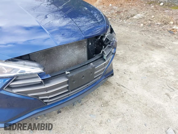 ✅ 2020 Hyundai Elantra SE • VIN: 5NPD74LF2LH611546 • Lot: 44781533. Wystawiony na IAAI z przebiegiem 64 716 mil. Bezpłatny archiwum sprzedaży aukcyjnych z USA i szczegółowy raport historii pojazdu na DreamBid. Zdjęcie 6.