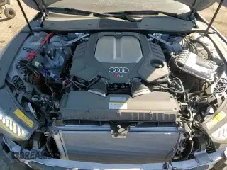 ✅ 2023 Audi RS 7 • VIN: WUAPCBF22PN907178 • Lot: 88815035. Wystawiony na Copart z przebiegiem 1 939 mil. Bezpłatny archiwum sprzedaży aukcyjnych z USA i szczegółowy raport historii pojazdu na DreamBid. Zdjęcie 16.