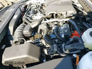 ✅ 2025 Toyota Camry XSE • VIN: 4T1DAACK7SU205890 • Lot: 43556282. Listed on IAAI with 1,143 mi. Free auction sales archive from the USA and detailed vehicle history report at DreamBid. Image 19.