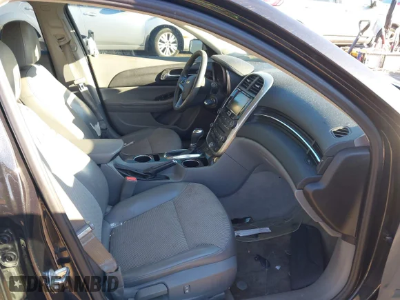 ✅ 2014 Chevrolet Malibu LT • VIN: 1G11C5SL6EF234558 • Lot: 43818638. Wystawiony na IAAI z przebiegiem 139 103 mil. Bezpłatny archiwum sprzedaży aukcyjnych z USA i szczegółowy raport historii pojazdu na DreamBid. Zdjęcie 5.