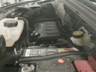 ✅ 2019 Buick Encore Sport Touring • VIN: KL4CJ2SB7KB780990 • Lot: 41253621. Wystawiony na IAAI z przebiegiem 123 157 mil. Bezpłatny archiwum sprzedaży aukcyjnych z USA i szczegółowy raport historii pojazdu na DreamBid. Zdjęcie 19.