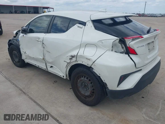 ✅ 2019 Toyota C-HR XLE • VIN: JTNKHMBX8K1055095 • Lot: 45029543. Wystawiony na IAAI z przebiegiem 84 829 mil. Bezpłatny archiwum sprzedaży aukcyjnych z USA i szczegółowy raport historii pojazdu na DreamBid. Zdjęcie 3.