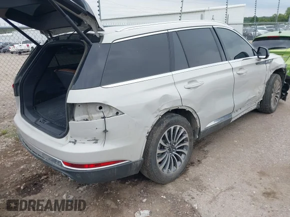 ✅ 2022 Lincoln Aviator Reserve • VIN: 5LM5J7WC9NGL03430 • Лот: 43146311. Опубліковано раніше на IAAI з пробігом 54 927 миль. Безкоштовний доступ до архіву аукціонних продажів зі США та докладний звіт про історію автомобіля на DreamBid. Зображення 4.