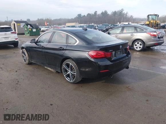 ✅ 2020 BMW 4 Series 440i xDrive • VIN: WBA4J7C01LBV99676 • Lot: 44742417. Wystawiony na IAAI z przebiegiem 46 384 mil. Bezpłatny archiwum sprzedaży aukcyjnych z USA i szczegółowy raport historii pojazdu na DreamBid. Zdjęcie 3.