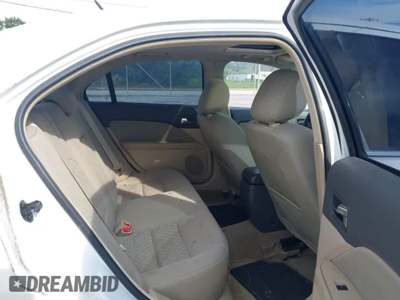 ✅ 2011 Ford Fusion SE • VIN: 3FAHP0HA2BR234645 • Lot: 45384628. Wystawiony na IAAI z przebiegiem 139 597 mil. Bezpłatny archiwum sprzedaży aukcyjnych z USA i szczegółowy raport historii pojazdu na DreamBid. Zdjęcie 8.