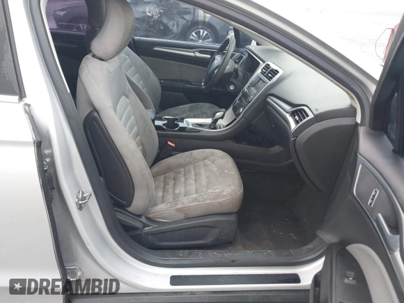 ✅ 2015 Ford Fusion S • VIN: 3FA6P0G78FR203029 • Lot: 44182373. Wystawiony na IAAI z przebiegiem 149 717 mil. Bezpłatny archiwum sprzedaży aukcyjnych z USA i szczegółowy raport historii pojazdu na DreamBid. Zdjęcie 5.