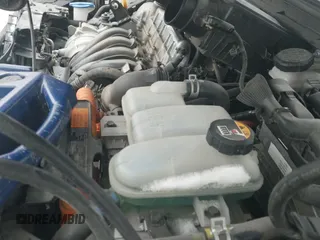 ✅ 2017 Hyundai Ioniq SEL • VIN: KMHC75LC7HU046162 • Lot: 41572953. Wystawiony na IAAI z przebiegiem 170 499 mil. Bezpłatny archiwum sprzedaży aukcyjnych z USA i szczegółowy raport historii pojazdu na DreamBid. Zdjęcie 18.