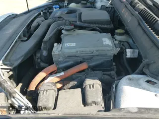 ✅ 2016 Ford Fusion SE Hybrid • VIN: 3FA6P0LU8GR404264 • Lot: 43201129. Listed on IAAI with 231,940 mi. Free auction sales archive from the USA and detailed vehicle history report at DreamBid. Image 18.