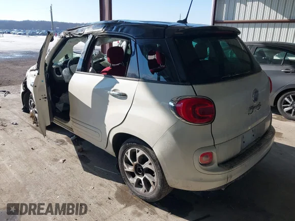✅ 2014 FIAT 500L Easy • VIN: ZFBCFABH0EZ027905 • Lot: 41418081. Listed on IAAI with 31,000 mi. Free auction sales archive from the USA and detailed vehicle history report at DreamBid. Image 3.