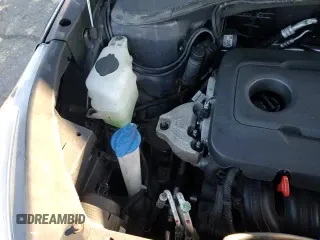 ✅ 2017 Kia Sorento LX • VIN: 5XYPG4A32HG332425 • Лот: 87437785. Опубликован ранее на Copart с пробегом 111 083 миль. Бесплатный доступ к архиву аукционных продаж из США и подробный отчёт об истории автомобиля на DreamBid. Изображение 15.