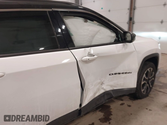 ✅ 2023 Jeep Compass Limited • VIN: 3C4NJDCN1PT568790 • Lot: 44457090. Wystawiony na IAAI z przebiegiem 22 683 mil. Bezpłatny archiwum sprzedaży aukcyjnych z USA i szczegółowy raport historii pojazdu na DreamBid. Zdjęcie 6.