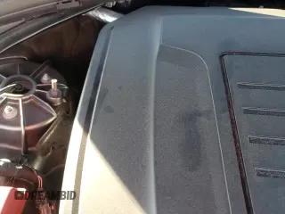 ✅ 2019 Land Rover Range Rover Velar S • VIN: SALYB2EXXKA793652 • Lot: 86513785. Wystawiony na Copart z przebiegiem 31 165 mil. Bezpłatny archiwum sprzedaży aukcyjnych z USA i szczegółowy raport historii pojazdu na DreamBid. Zdjęcie 14.