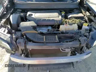 ✅ 2019 Jeep Cherokee Latitude • VIN: 1C4PJMCB0KD158057 • Lot: 90540215. Wystawiony na Copart z przebiegiem 95 974 mil. Bezpłatny archiwum sprzedaży aukcyjnych z USA i szczegółowy raport historii pojazdu na DreamBid. Zdjęcie 15.