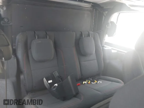 ✅ 2020 Jeep Wrangler Willys • VIN: 1C4GJXAGXLW162624 • Lot: 45365640. Wystawiony na IAAI z przebiegiem 79 272 mil. Bezpłatny archiwum sprzedaży aukcyjnych z USA i szczegółowy raport historii pojazdu na DreamBid. Zdjęcie 8.