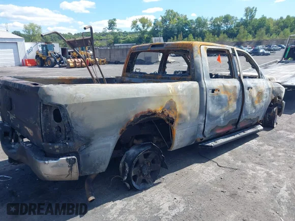 ✅ 2010 Dodge 2500 SLT • VIN: 3D7TT2CT4AG188904 • Lot: 43174041. Wystawiony na IAAI z przebiegiem Nie podano. Bezpłatny archiwum sprzedaży aukcyjnych z USA i szczegółowy raport historii pojazdu na DreamBid. Zdjęcie 4.