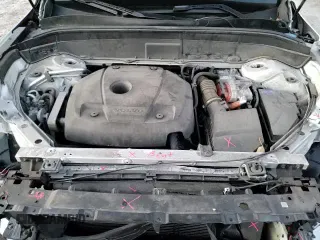 ✅ 2016 Volvo XC90 T8 Momentum • VIN: YV4BC0PK8G1091852 • Лот: 83061094. Опубликован ранее на Copart с пробегом 73 489 миль. Бесплатный доступ к архиву аукционных продаж из США и подробный отчёт об истории автомобиля на DreamBid. Изображение 15.