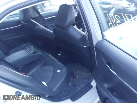 ✅ 2023 Toyota Camry SE • VIN: 4T1G11AK3PU099400 • Lot: 43946346. Wystawiony na IAAI z przebiegiem 79 438 mil. Bezpłatny archiwum sprzedaży aukcyjnych z USA i szczegółowy raport historii pojazdu na DreamBid. Zdjęcie 8.