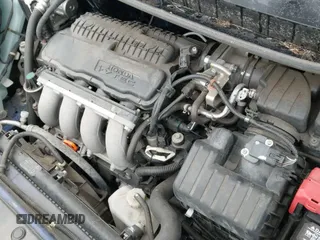 ✅ 2013 Honda Fit • VIN: JHMGE8H32DC072236 • Lot: 43577901. Wystawiony na IAAI z przebiegiem 55 181 mil. Bezpłatny archiwum sprzedaży aukcyjnych z USA i szczegółowy raport historii pojazdu na DreamBid. Zdjęcie 19.