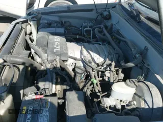 ✅ 2002 Toyota Sequoia SR5 • VIN: 5TDZT34A72S089763 • Лот: 42771551. Опубликован ранее на IAAI с пробегом 230 557 миль. Бесплатный доступ к архиву аукционных продаж из США и подробный отчёт об истории автомобиля на DreamBid. Изображение 17.