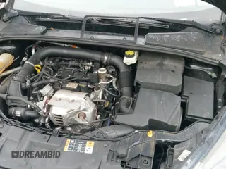 ✅ 2017 Ford Focus SE • VIN: 1FADP3FE8HL281157 • Lot: 43032775. Wystawiony na IAAI z przebiegiem 98 701 mil. Bezpłatny archiwum sprzedaży aukcyjnych z USA i szczegółowy raport historii pojazdu na DreamBid. Zdjęcie 19.