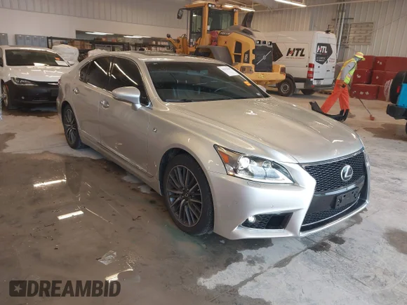 ✅ 2015 Lexus LS 460 • VIN: JTHCL5EF5F5025369 • Лот: 41942069. Опубліковано раніше на IAAI з пробігом 116 073 миль. Безкоштовний доступ до архіву аукціонних продажів зі США та докладний звіт про історію автомобіля на DreamBid. Зображення 1.
