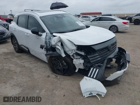 ✅ 2026 Nissan Kicks SV • VIN: 3N8AP6CE9TL368702 • Lot: 44861610. Listed on IAAI with 926 mi. Free auction sales archive from the USA and detailed vehicle history report at DreamBid. Image 1.