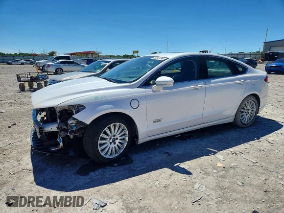 ✅ 2013 Ford Fusion Titanium • VIN: 3FA6P0SUXDR246880 • Lot: 56812456. Wystawiony na Copart z przebiegiem 220 089 mil. Bezpłatny archiwum sprzedaży aukcyjnych z USA i szczegółowy raport historii pojazdu na DreamBid. Zdjęcie 1.