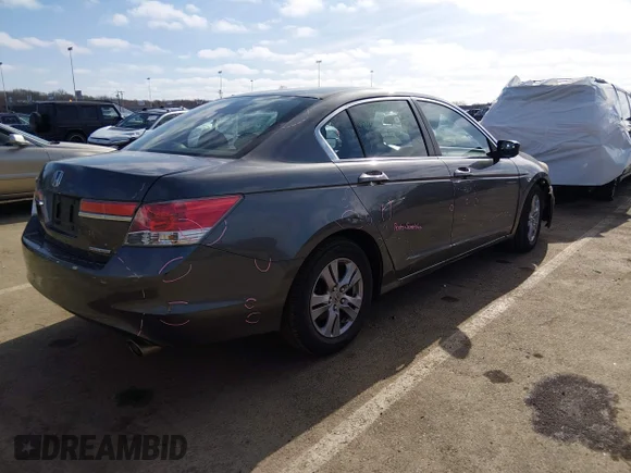 ✅ 2012 Honda Accord SE • VIN: 1HGCP2F62CA185877 • Lot: 44814840. Wystawiony na IAAI z przebiegiem 115 186 mil. Bezpłatny archiwum sprzedaży aukcyjnych z USA i szczegółowy raport historii pojazdu na DreamBid. Zdjęcie 4.