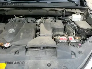 ✅ 2019 Toyota Highlander LE • VIN: 5TDZZRFH9KS303776 • Lot: 83829635. Listed on Copart with 92,633 mi. Free auction sales archive from the USA and detailed vehicle history report at DreamBid. Image 16.