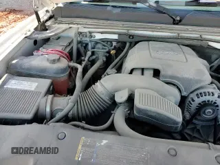 ✅ 2007 Chevrolet Silverado 1500 • VIN: 1GCEC14J27Z537903 • Лот: 84207774. Опубликован ранее на Copart с пробегом 250 430 миль. Бесплатный доступ к архиву аукционных продаж из США и подробный отчёт об истории автомобиля на DreamBid. Изображение 13.